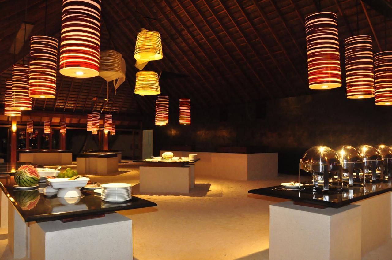 Vilamendhoo Island Resort & Spa Dhangethi Esterno foto